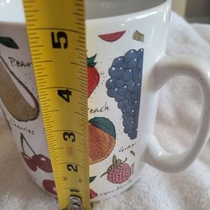 Oversized soup coffee tea mug HF97 Houston Foods white with fruits